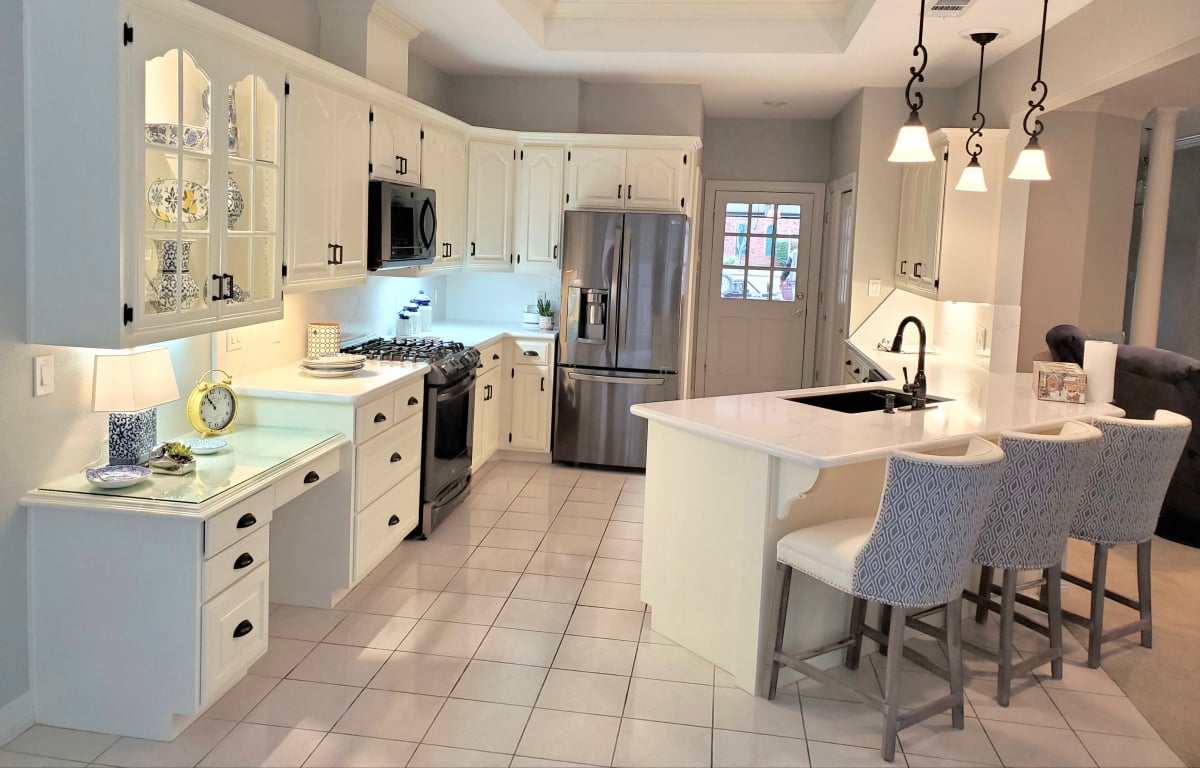 B&N Granite, LLC specializes in countertops, kitchen islands, fireplaces, baths, showers, vanities, outdoor kitchens and more. Granite, Marble, Quartz and Quartzite. Fabrication and Installation.  Commercial and Residential work with FREE estimates.   Products and Services Granite, Marble, Quartzite, Quartz, Countertops, Outdoor Tubs, Vanities, Fireplaces, Fabrication and installation